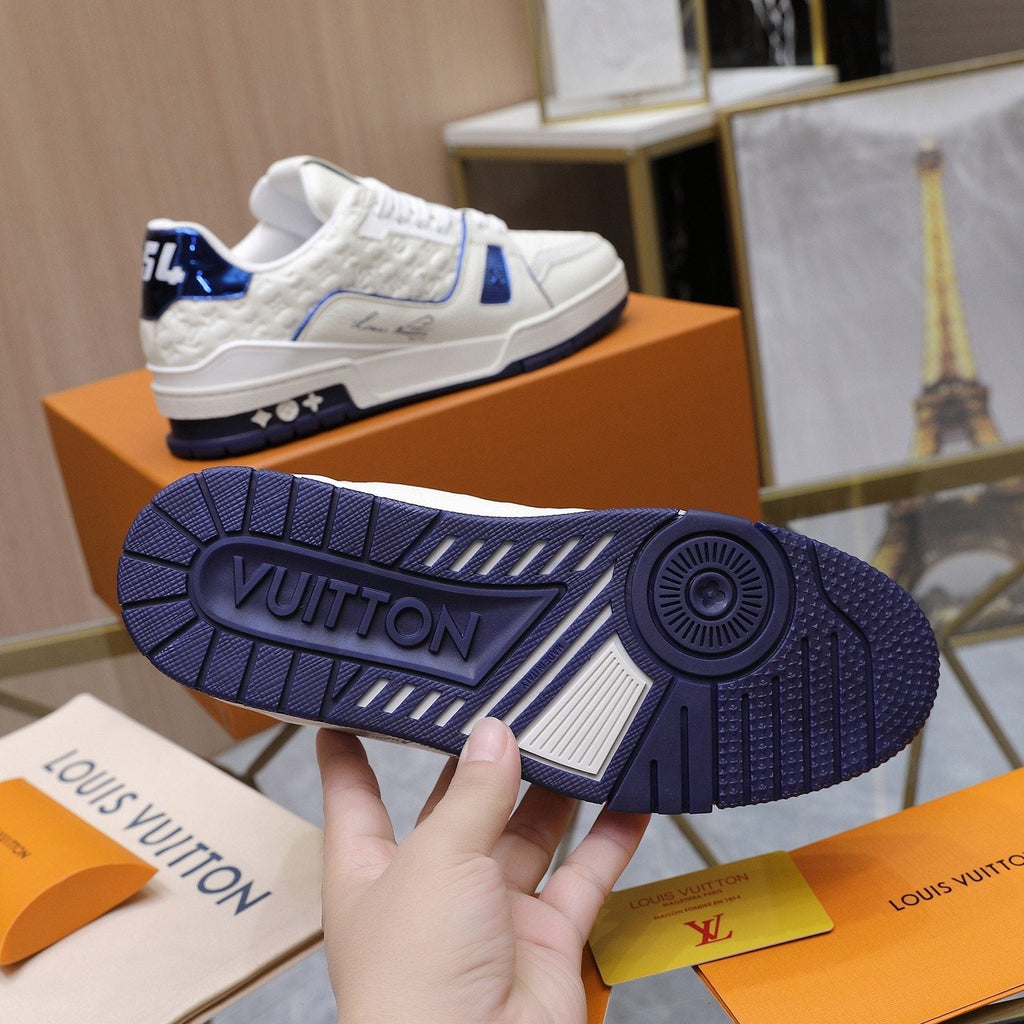 Louis Vuitton Low-Top Lace Sneakers